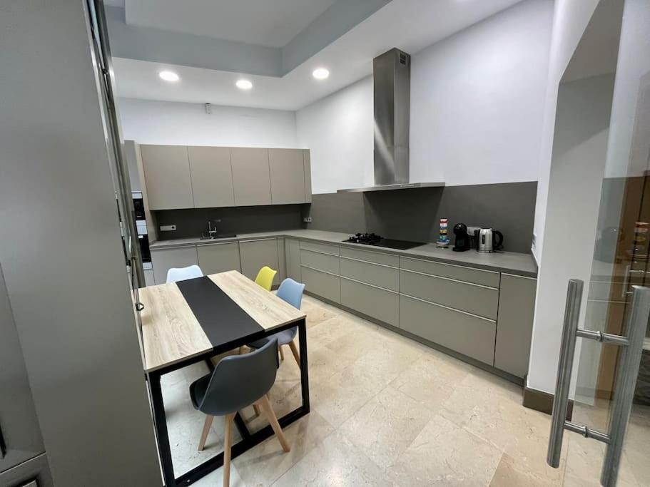 Fdez Amazing House By Cathedral And Giralda With Private Pool Villa Sevilla Exterior foto
